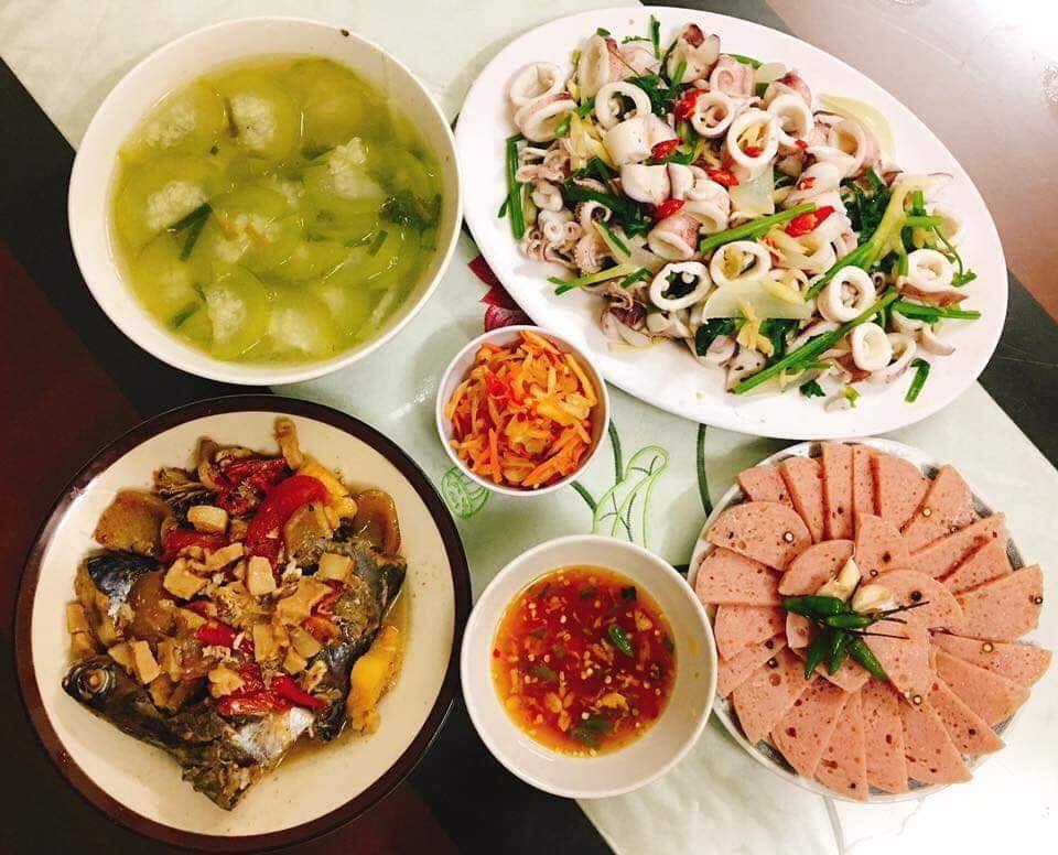 Các Mâm Cơm Gia Đình Ngon