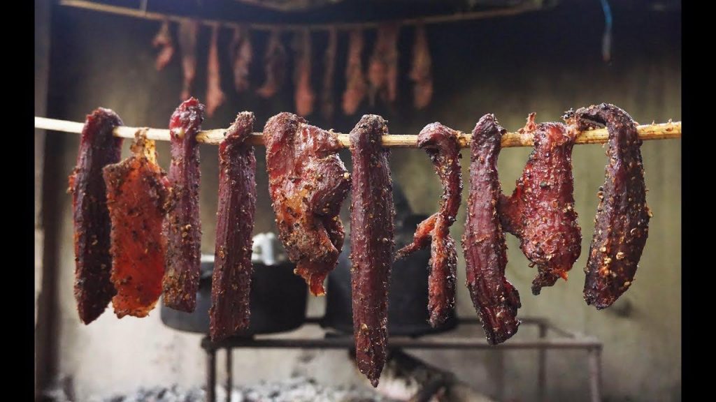 Công Thức Làm Thịt Trâu Gác Bếp 